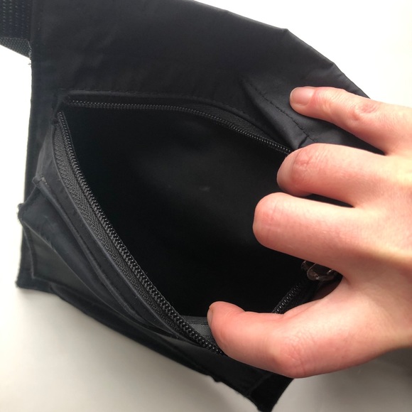 Black Nylon Adjustable Waist Bag / Fanny Pack - Picture 3 of 4